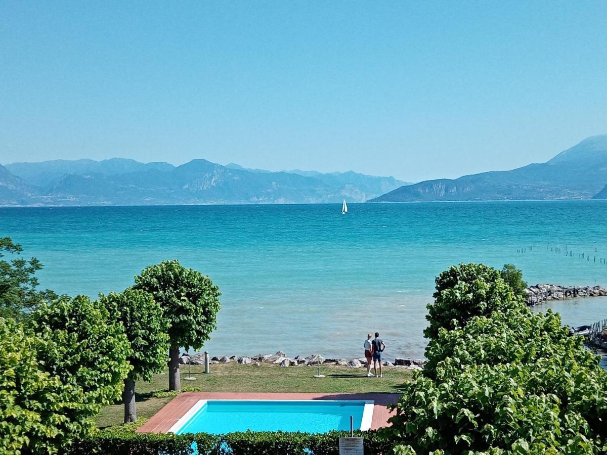 Casa Lugana 19 - Monolocale Con Piscina Direttamente A Lago Sirmione Exterior photo